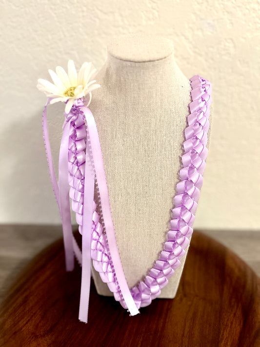 Daisy Single Strand Lei