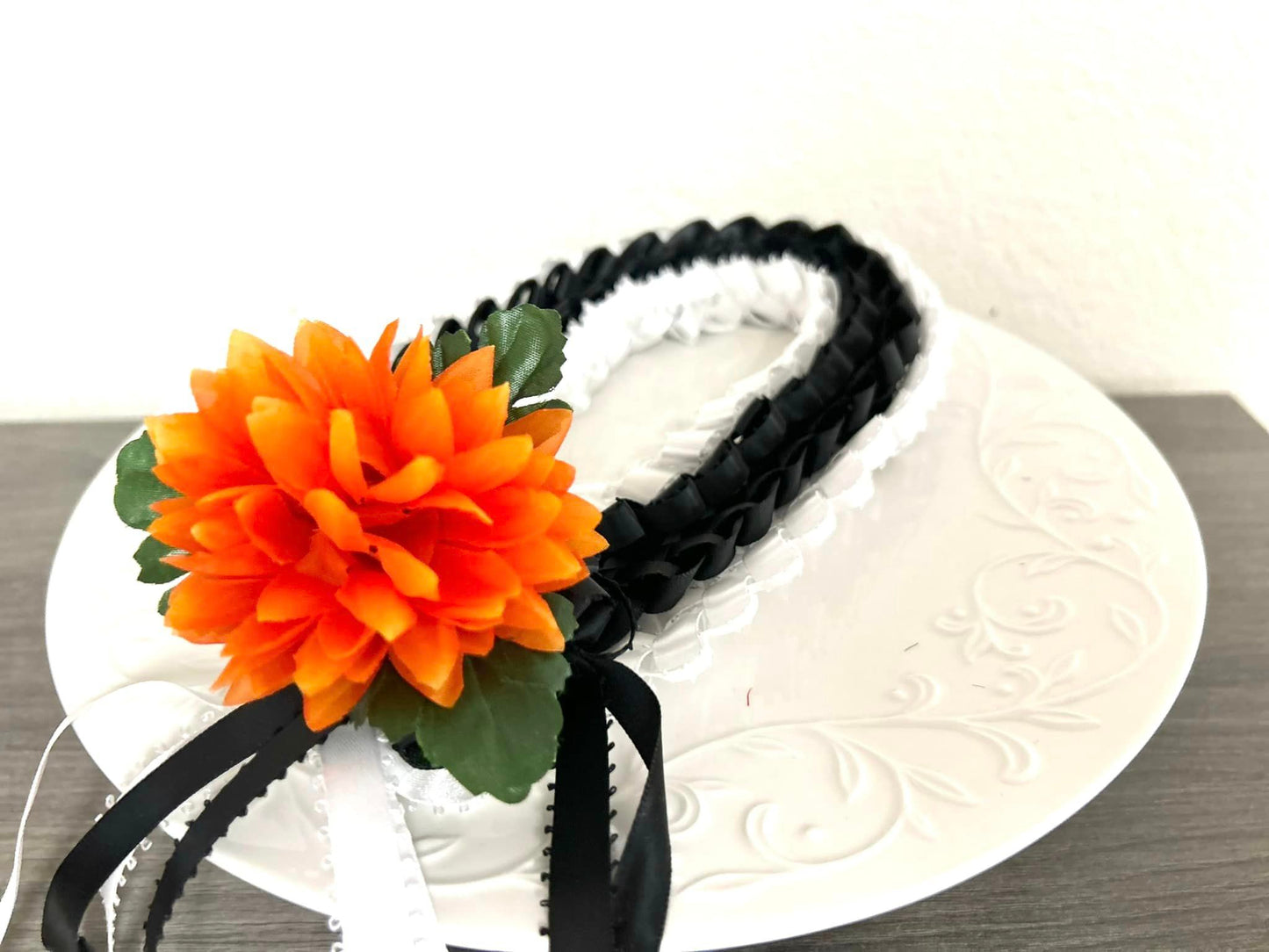 DOUBLE STRAND LEI WITH MUM [Assorted Colors Available]