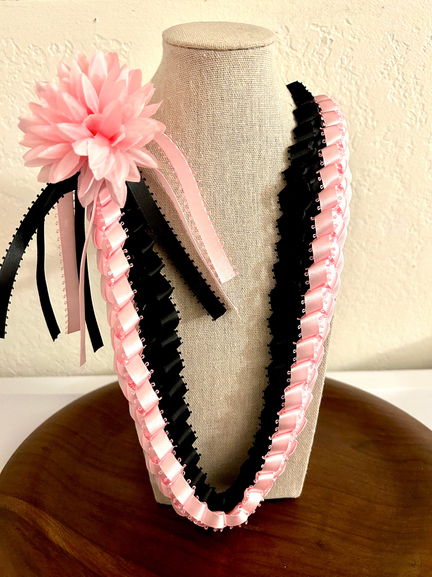 DOUBLE STRAND LEI WITH MUM [Assorted Colors Available]