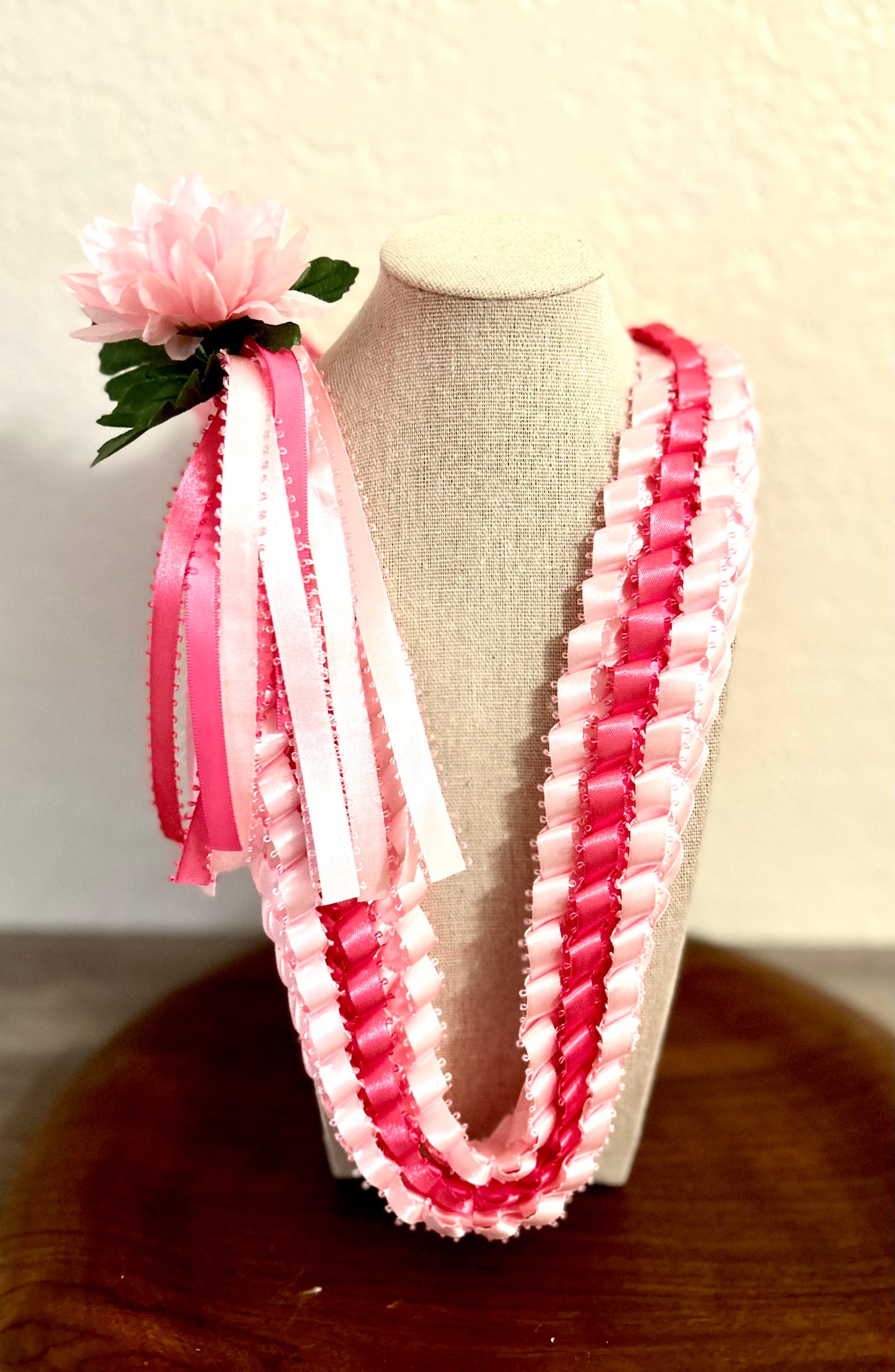 TRIPLE STRAND LEI WITH MUM [Assorted Colors Available]