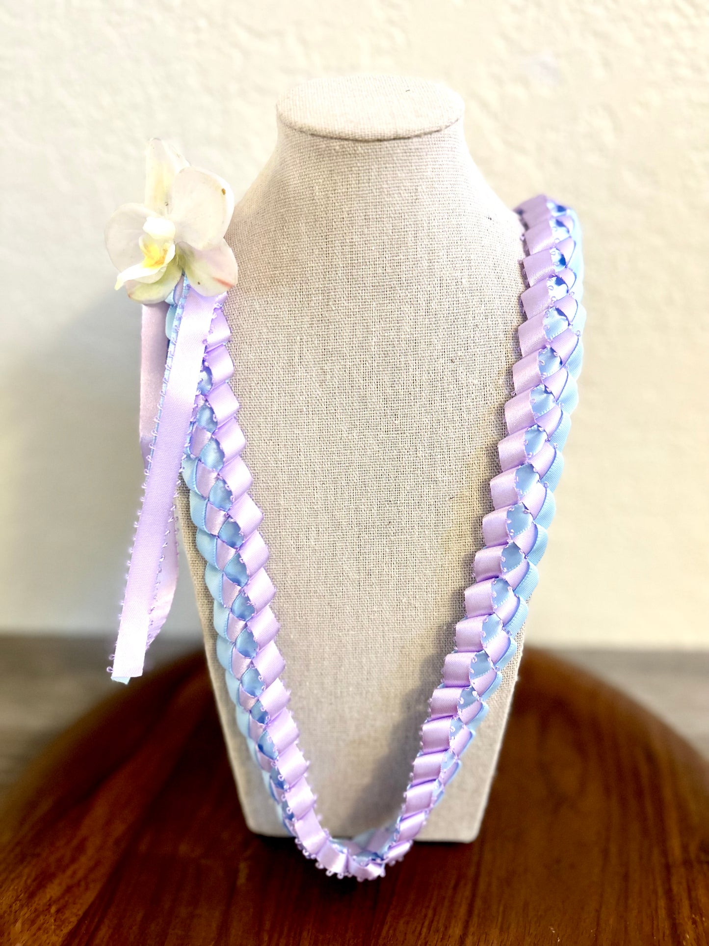 Orchid Single Strand Lei