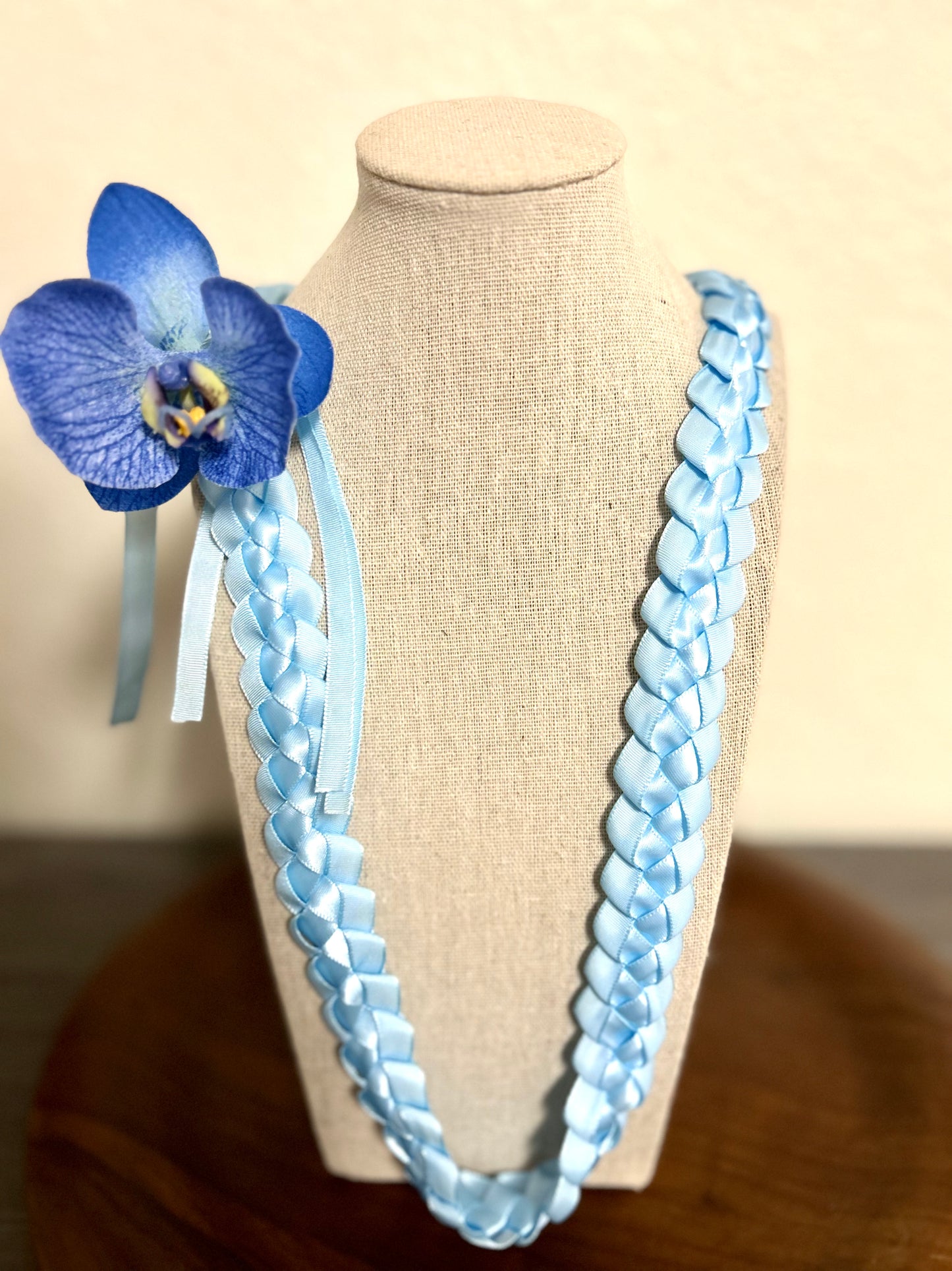 Orchid Single Strand Lei