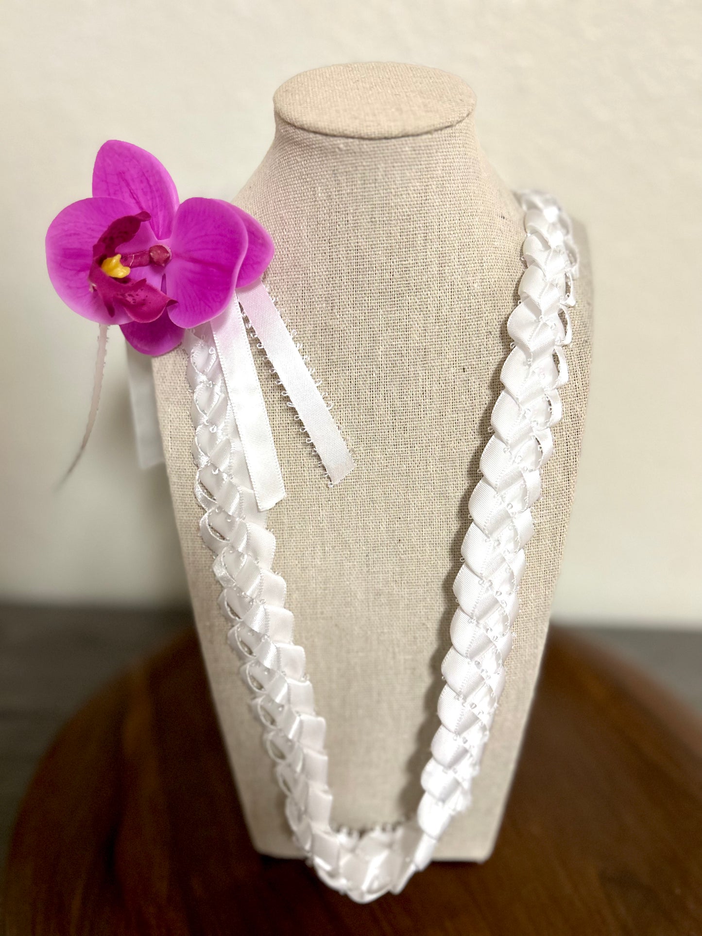 Orchid Single Strand Lei