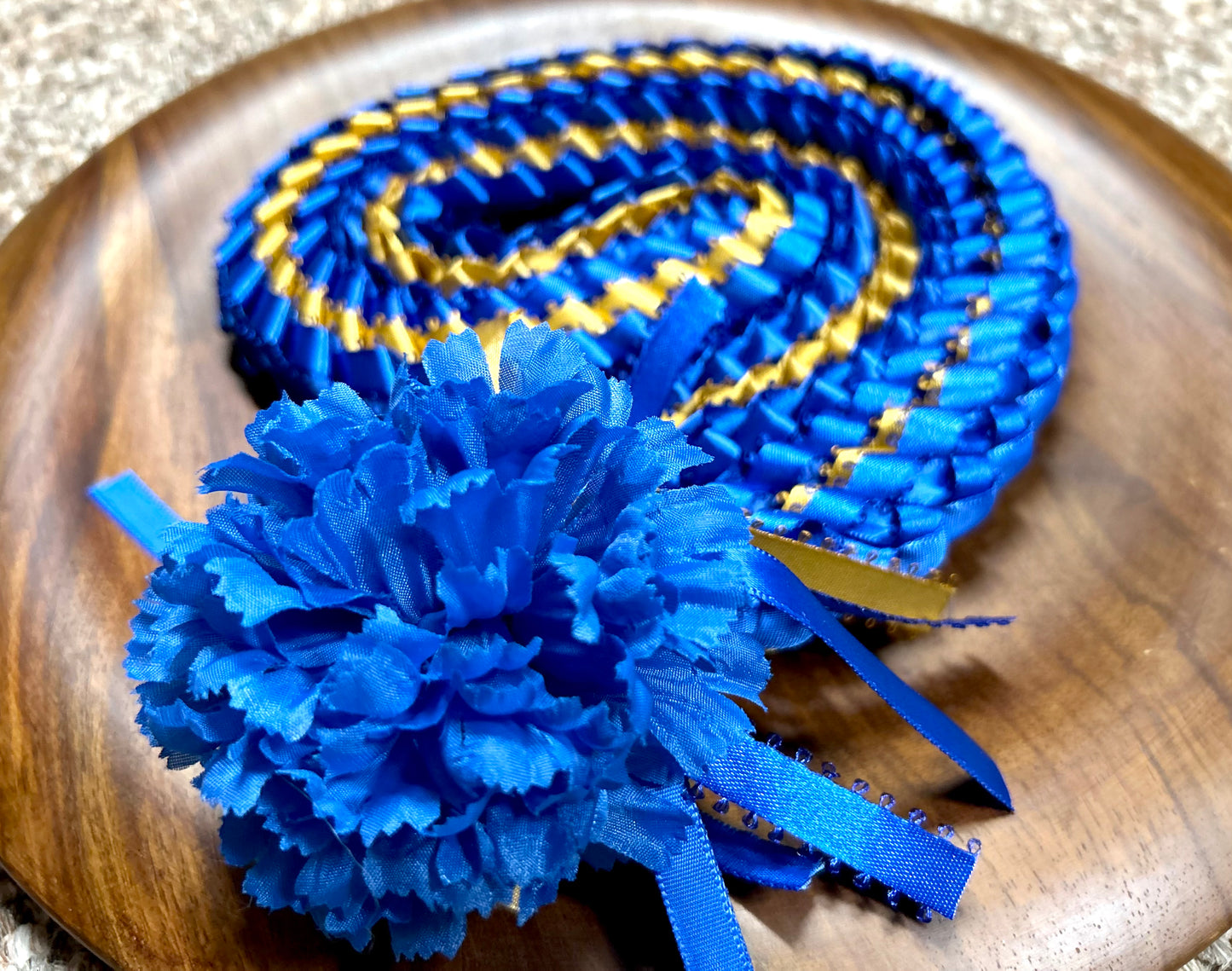 TRIPLE STRAND LEI WITH CARNATION [Assorted Colors Available]