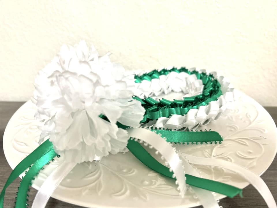 DOUBLE STRAND LEI WITH CARNATION [Assorted Colors Available]